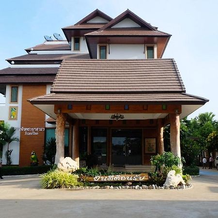 Chaophayathara Riverside Hotel Chai Nat Exterior foto